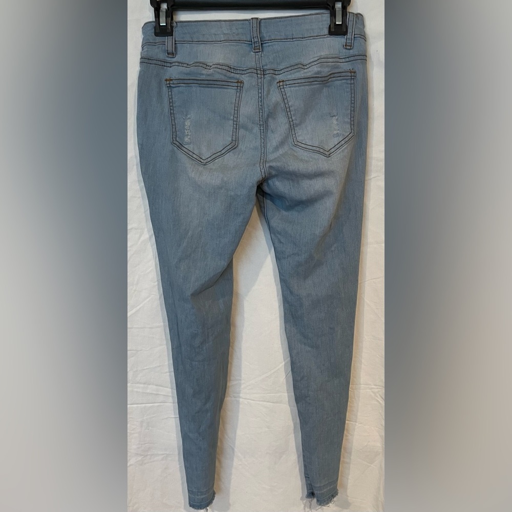 Encore Jeans Distressed Juniors Skinny Jeans w/ Frayed Bottoms - Picture 3 of 3